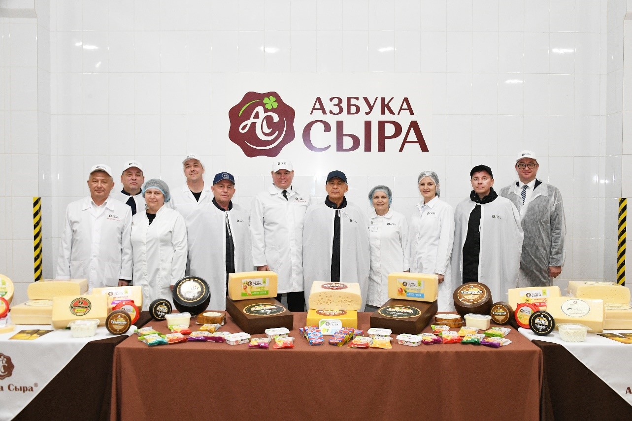 Раис Татарстана Рустам Минниханов посетил ООО «Азбука сыра»